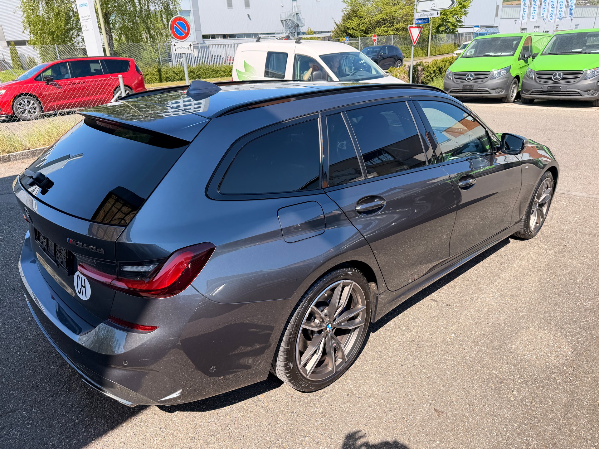 BMW M340d xDrive 48V Touring Fleet Edition Steptronic Sport-image-3