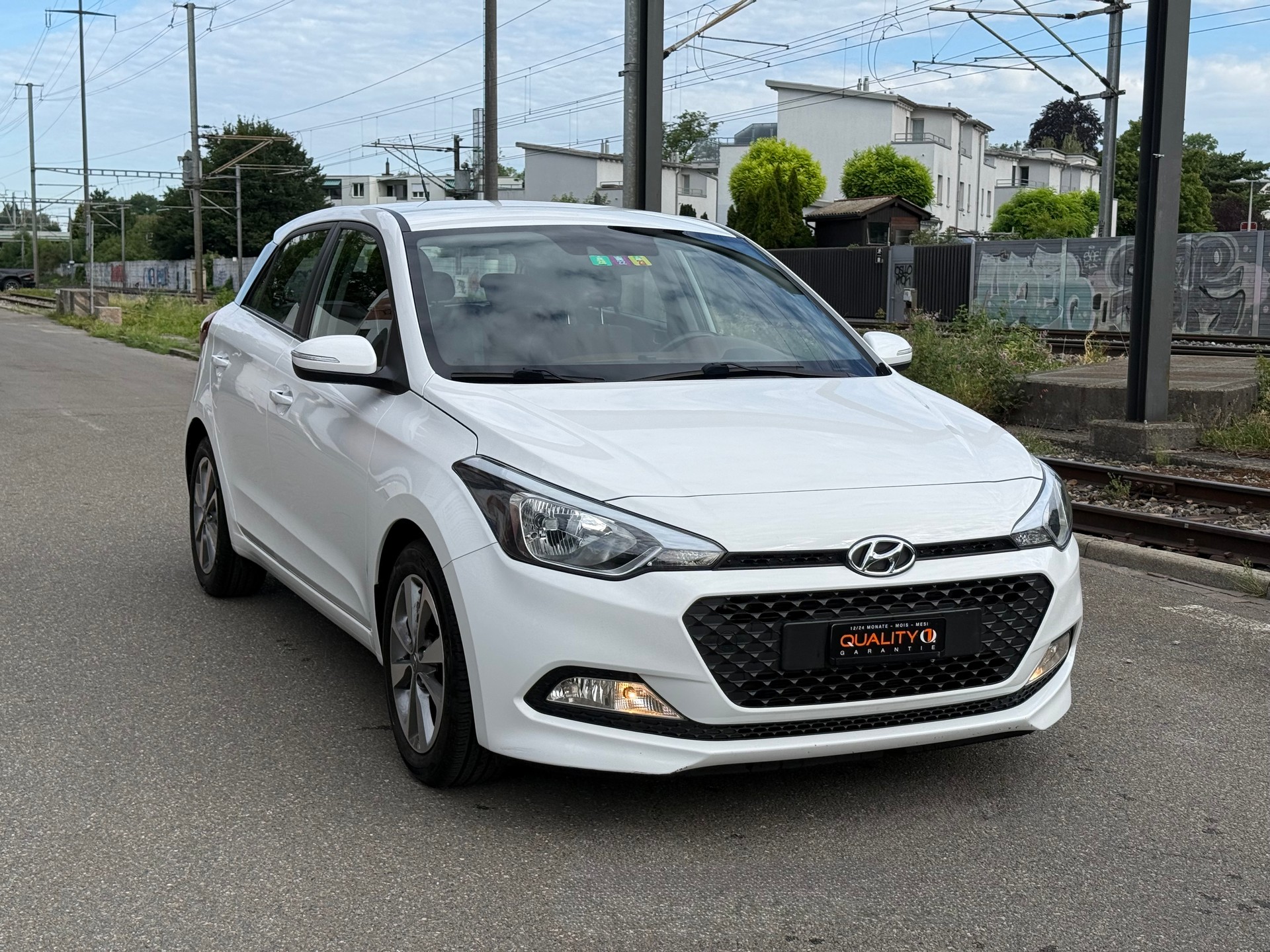 HYUNDAI i20 1.4 Amplia Automatic-image-1