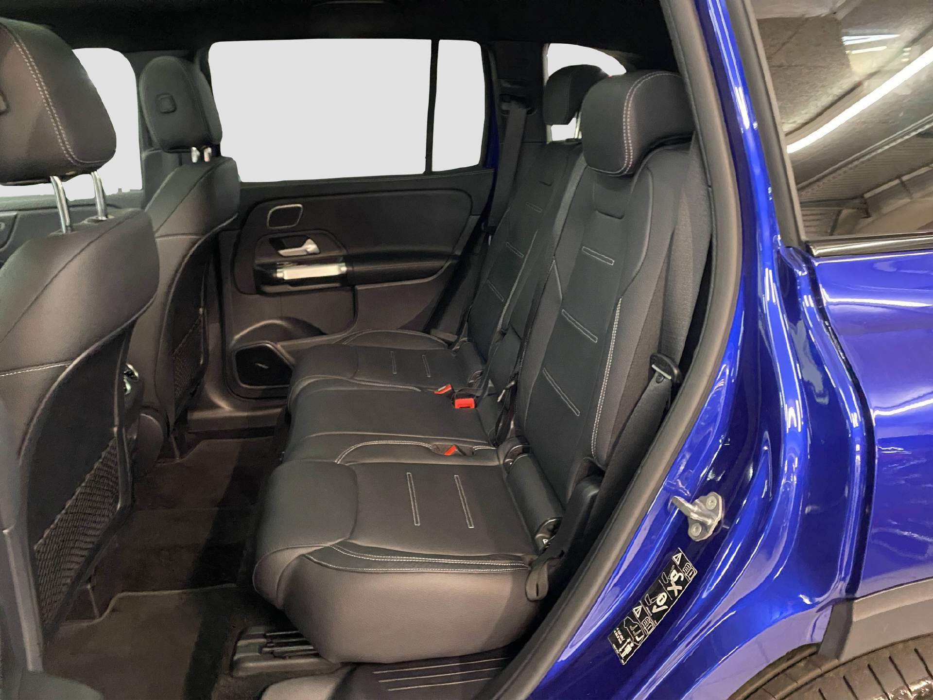 MERCEDES-BENZ GLB 220 d AMG Line 4MATIC-image-13
