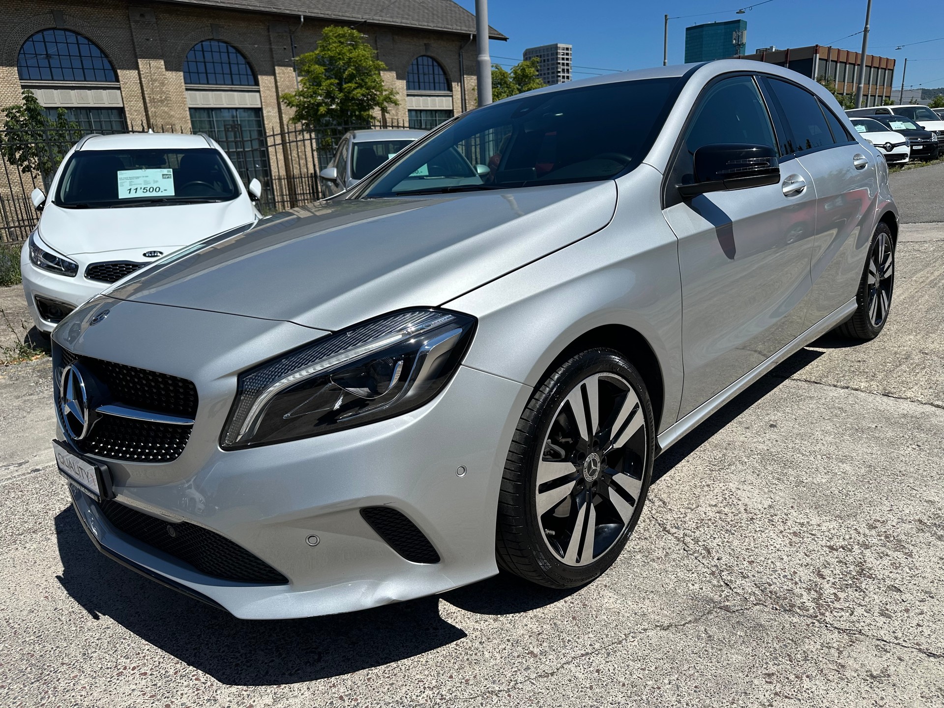 MERCEDES-BENZ A 200 Night Star 7G-DCT-image-0