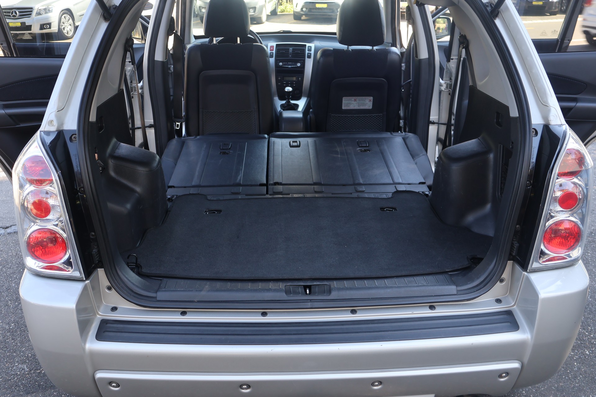 HYUNDAI Tucson 2.0 CRDi VGT Style 4WD-image-8