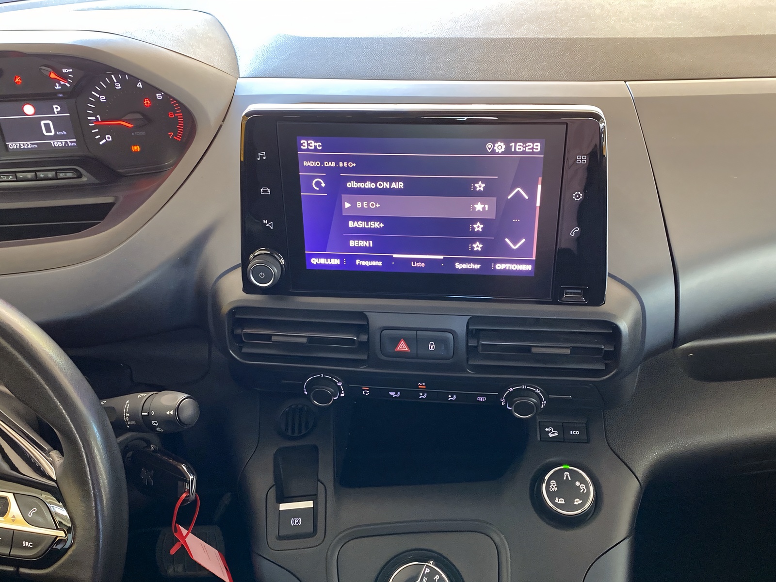 PEUGEOT Rifter 1.2 PureTech 130 Allure-image-5