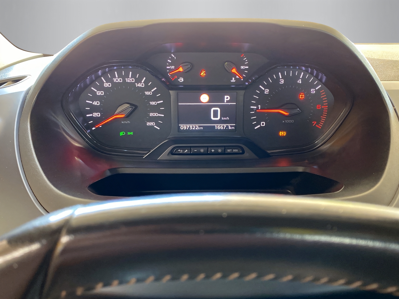 PEUGEOT Rifter 1.2 PureTech 130 Allure-showroom-element-3