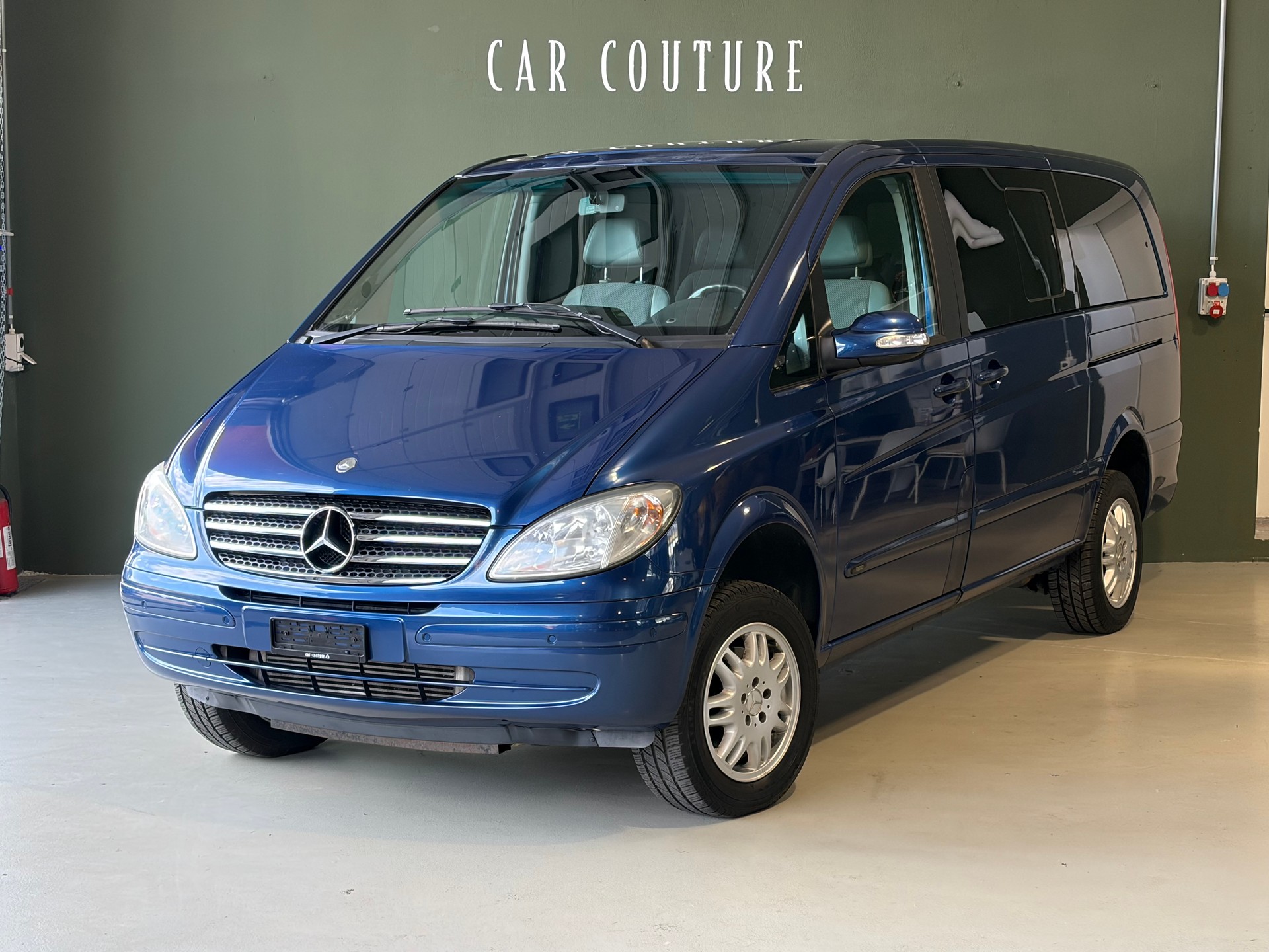 MERCEDES-BENZ Viano 2.2CDI Trend Lang 4-Matic * CH-Fahrzeug * Standheizung * 8Plätzer * Anhängerkupplung* Ab MKF*-showroom-element-1