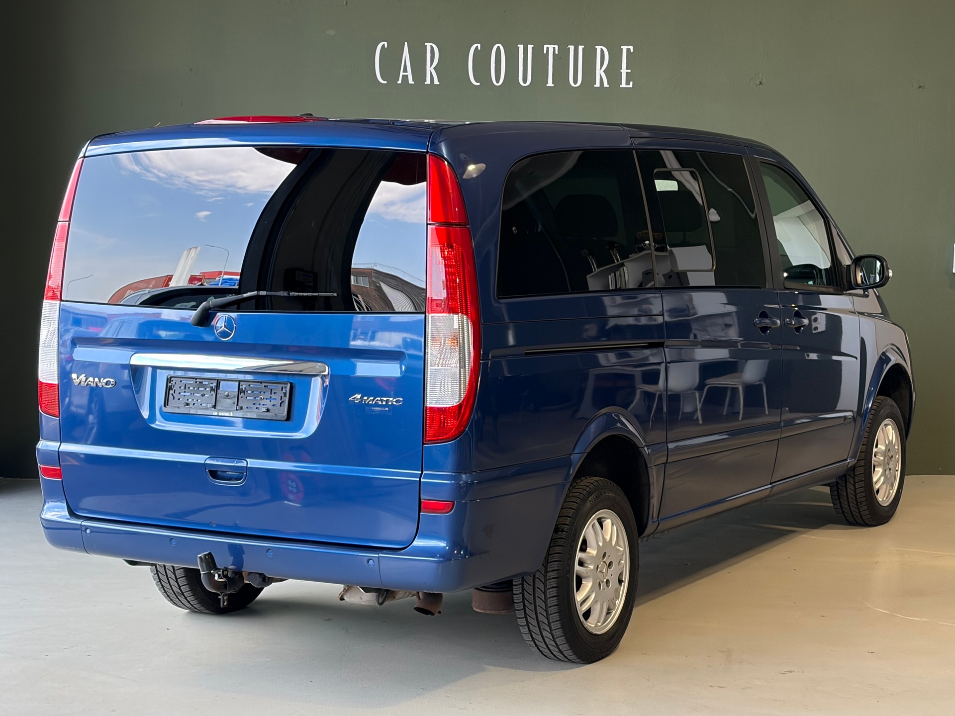 MERCEDES-BENZ Viano 2.2CDI Trend Lang 4-Matic * CH-Fahrzeug * Standheizung * 8Plätzer * Anhängerkupplung* Ab MKF*-showroom-element-3