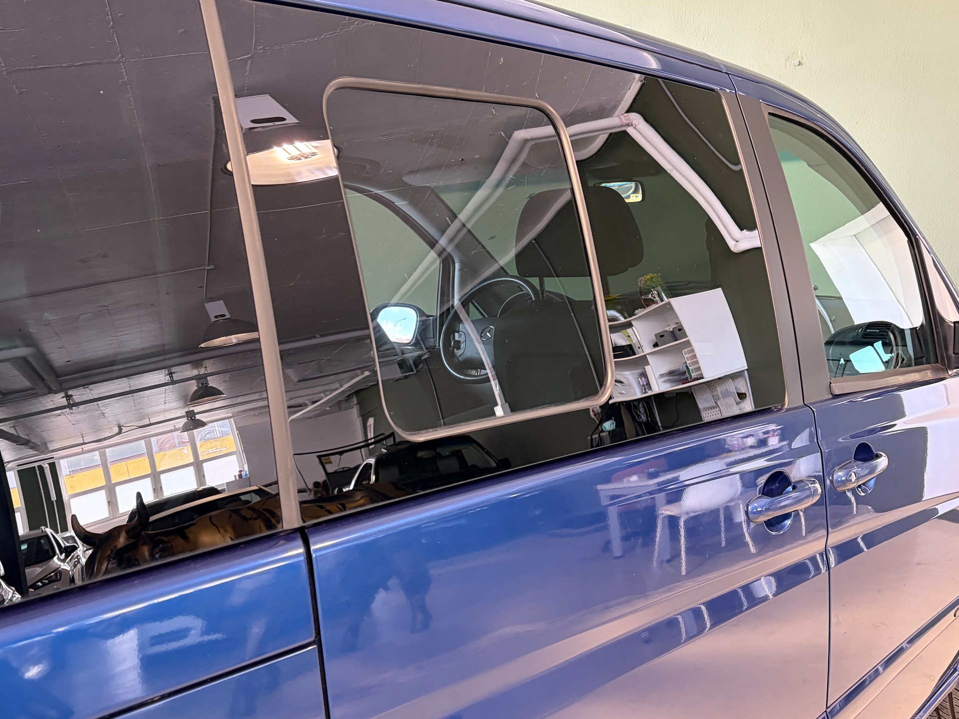 MERCEDES-BENZ Viano 2.2CDI Trend Lang 4-Matic * CH-Fahrzeug * Standheizung * 8Plätzer * Anhängerkupplung* Ab MKF*-image-16