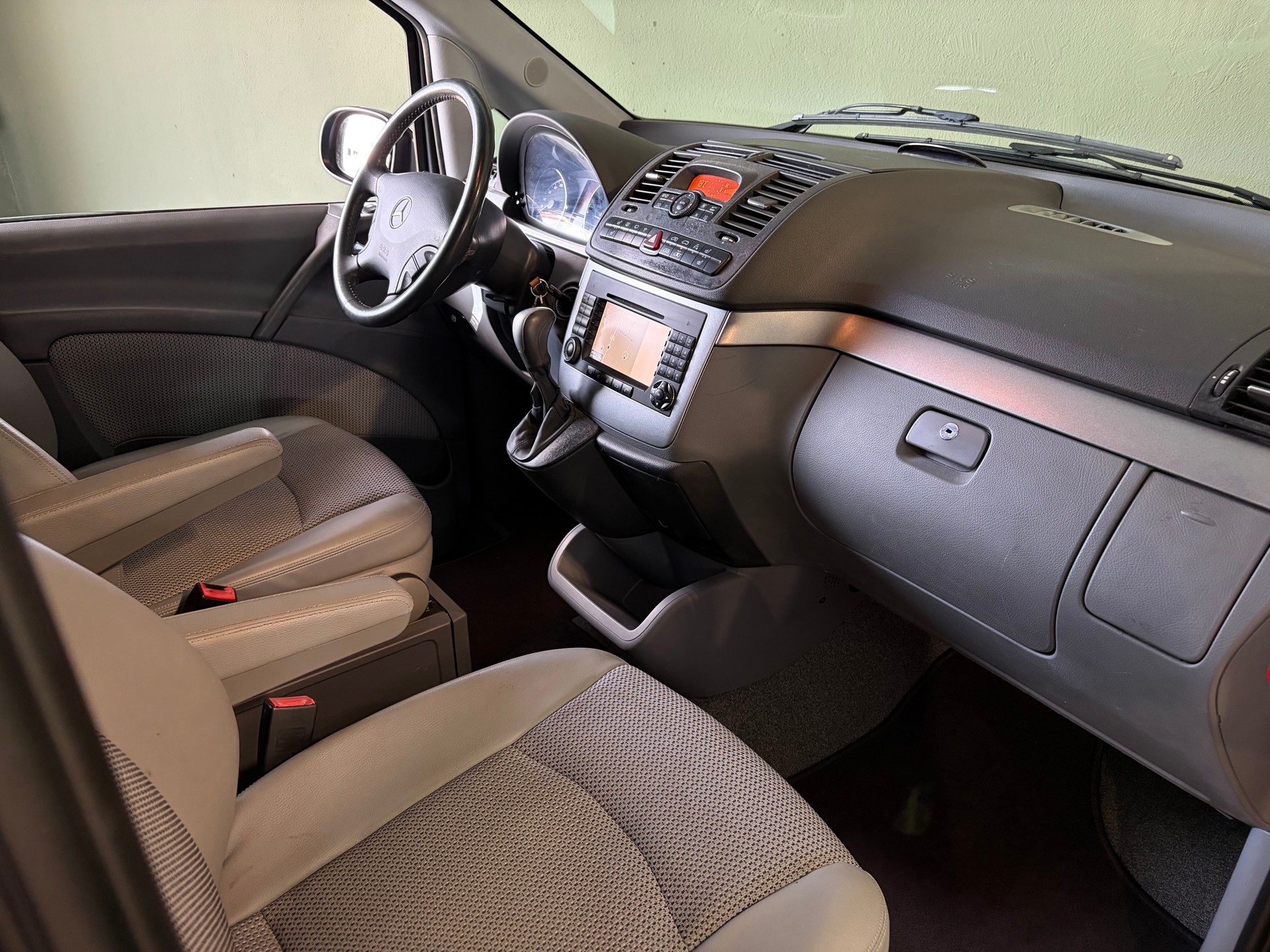 MERCEDES-BENZ Viano 2.2CDI Trend Lang 4-Matic * CH-Fahrzeug * Standheizung * 8Plätzer * Anhängerkupplung* Ab MKF*-image-11