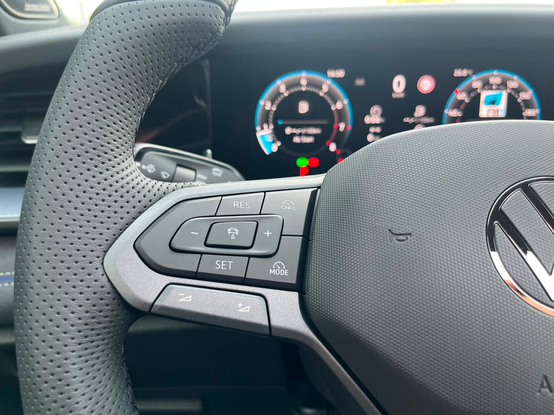 VW Tayron 2.0 TSI R-Line Plus DSG 4Motion-image-7