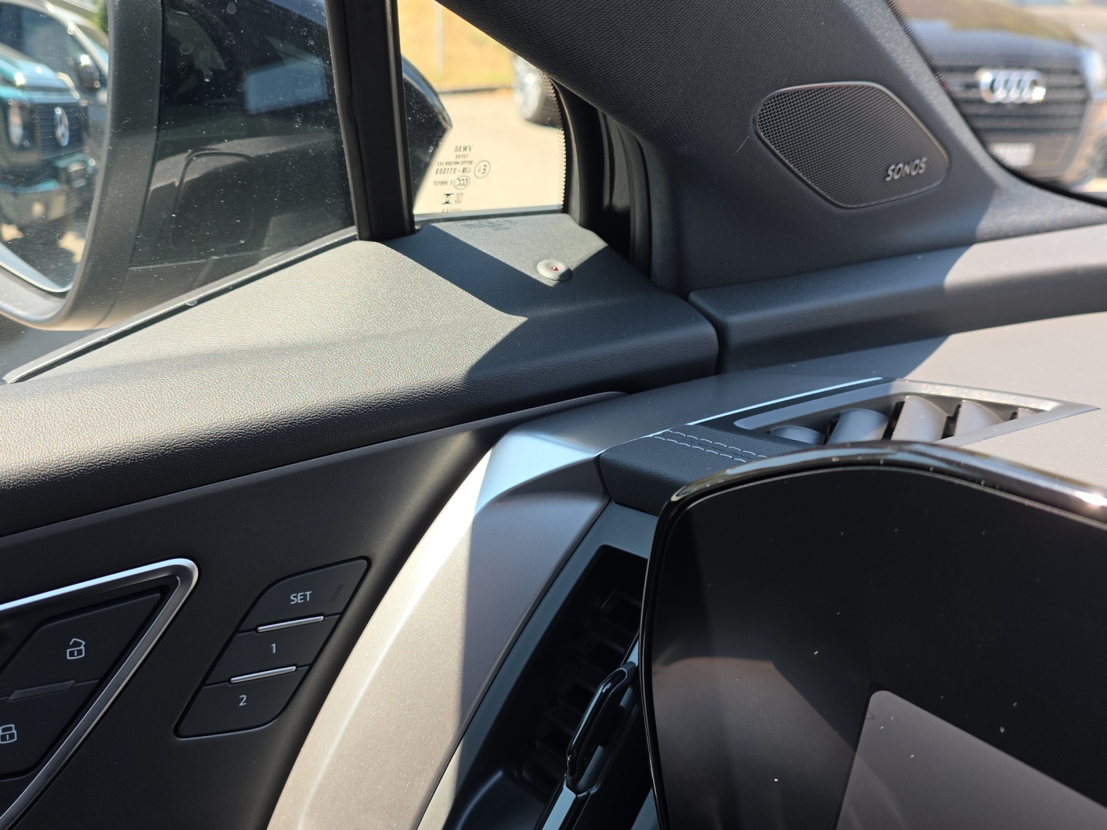 AUDI Q4 e-tron SUV quattro performance-image-12