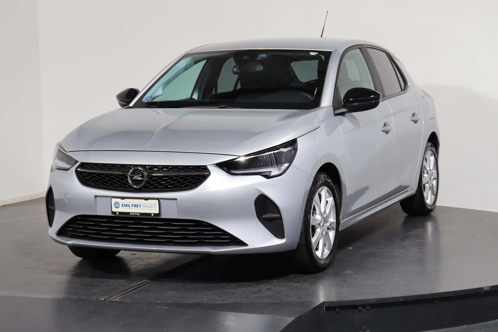 OPEL Corsa 1.2 T Edition-image-0