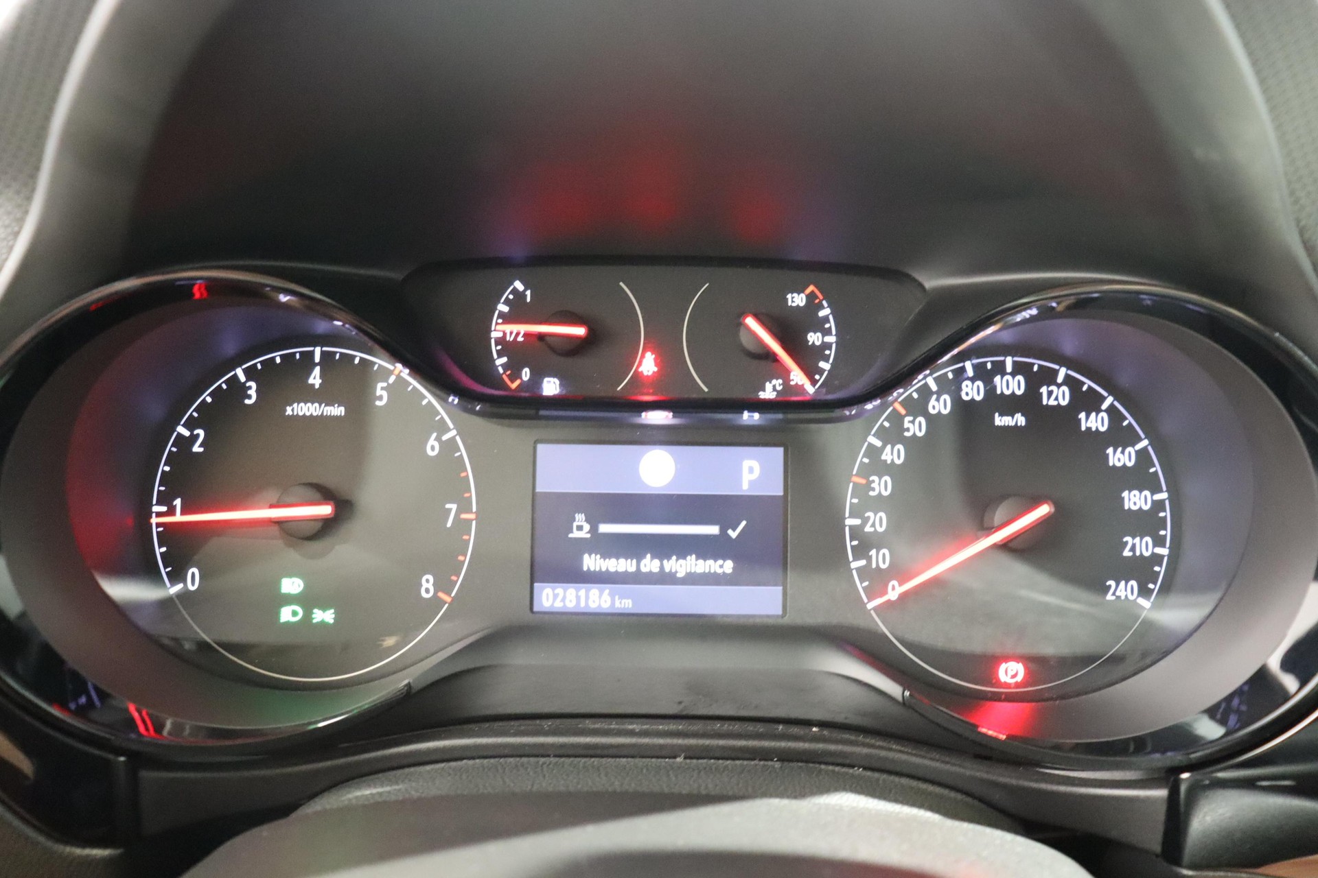 OPEL Corsa 1.2 T Edition-image-13