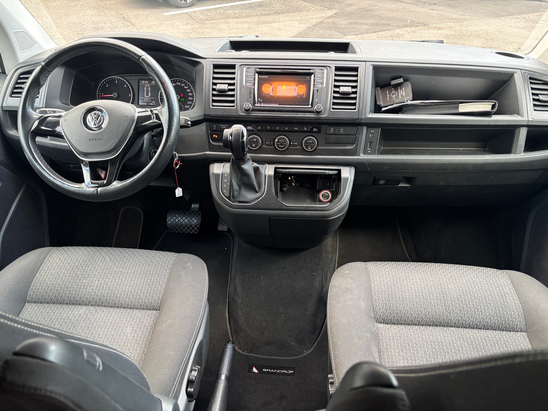 VW T6 Multivan 2.0 TDI Trendline 4Motion DSG-image-6