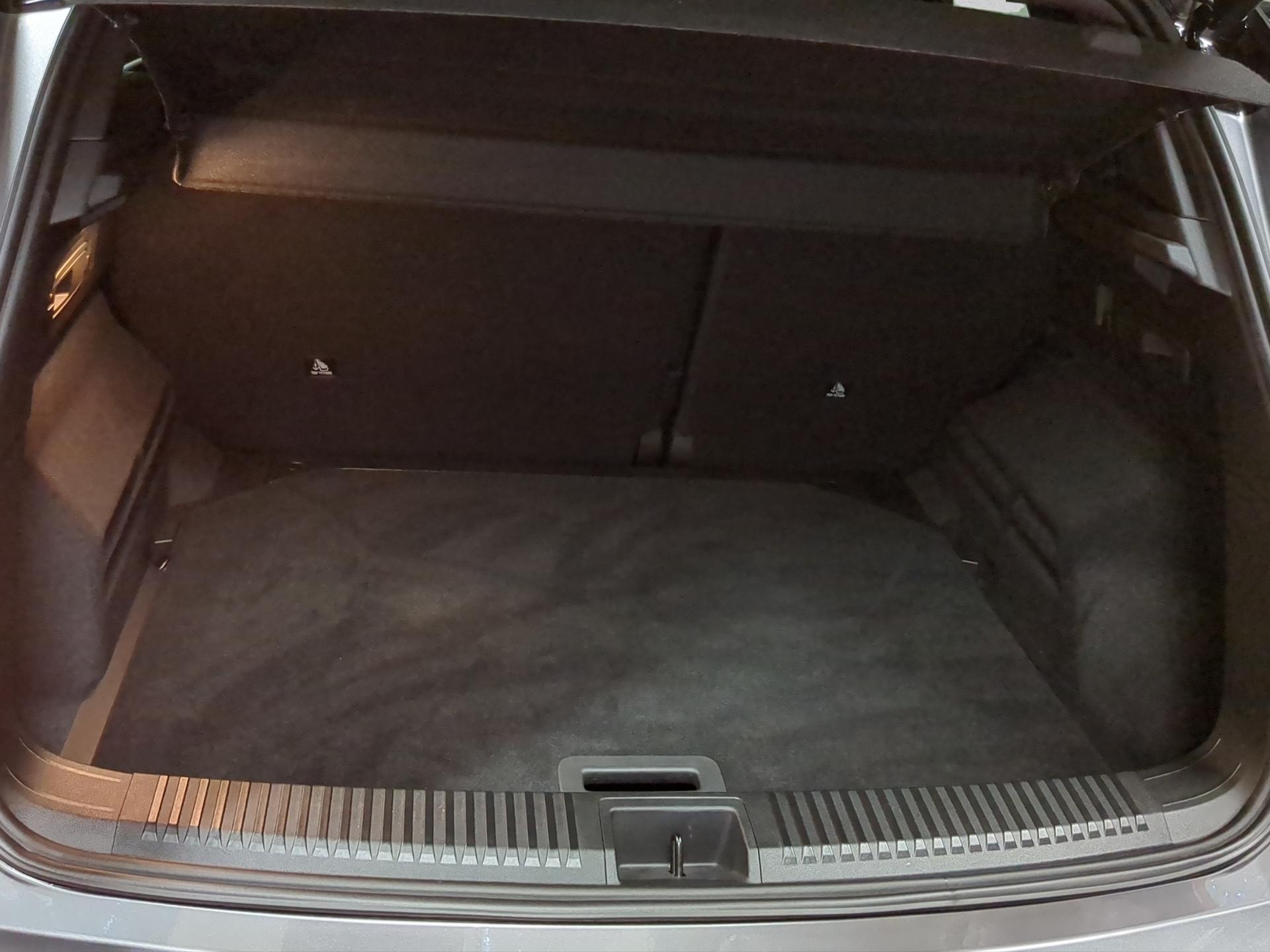 RENAULT Austral 1.2 HEV 200 Iconic Esprit Alpine A-image-14