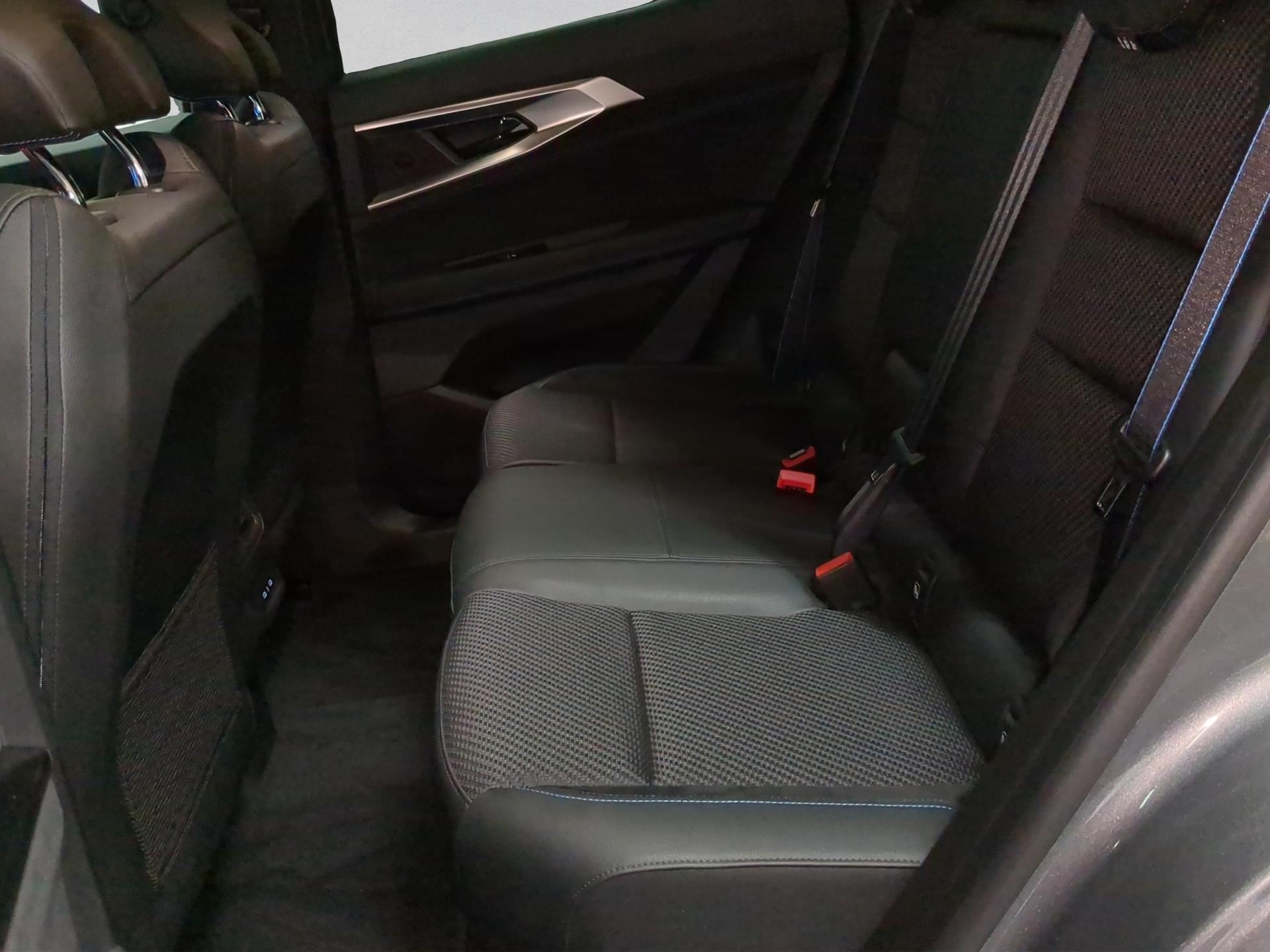 RENAULT Austral 1.2 HEV 200 Iconic Esprit Alpine A-image-13