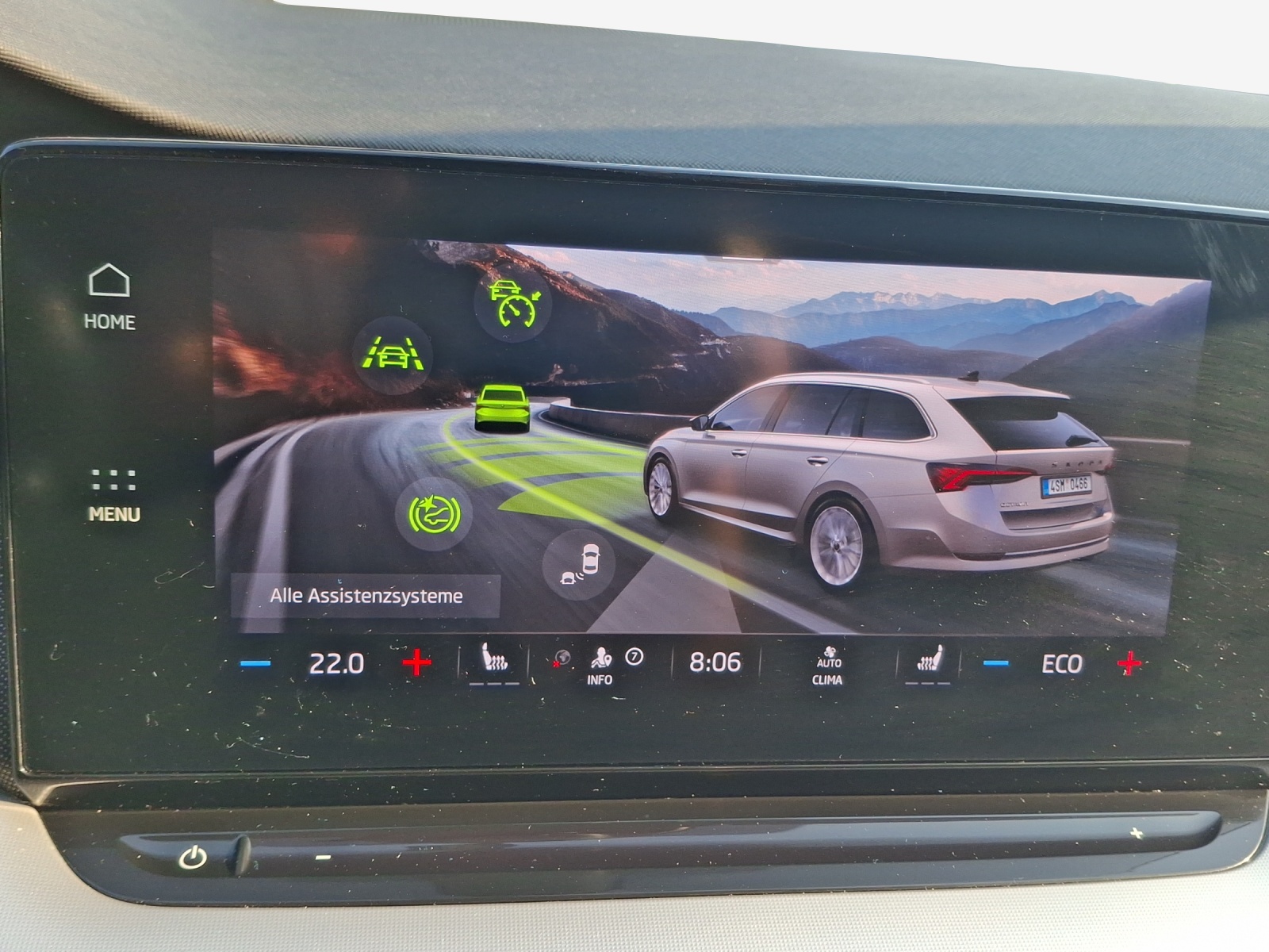 SKODA Octavia Combi 1.4 TSI PHEV DSG Style-image-14