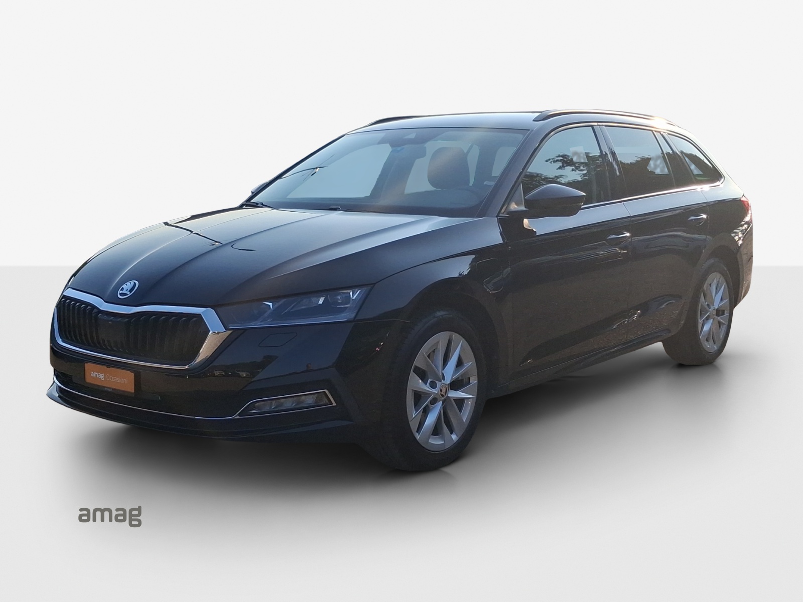 SKODA Octavia Combi 1.4 TSI PHEV DSG Style-image-0