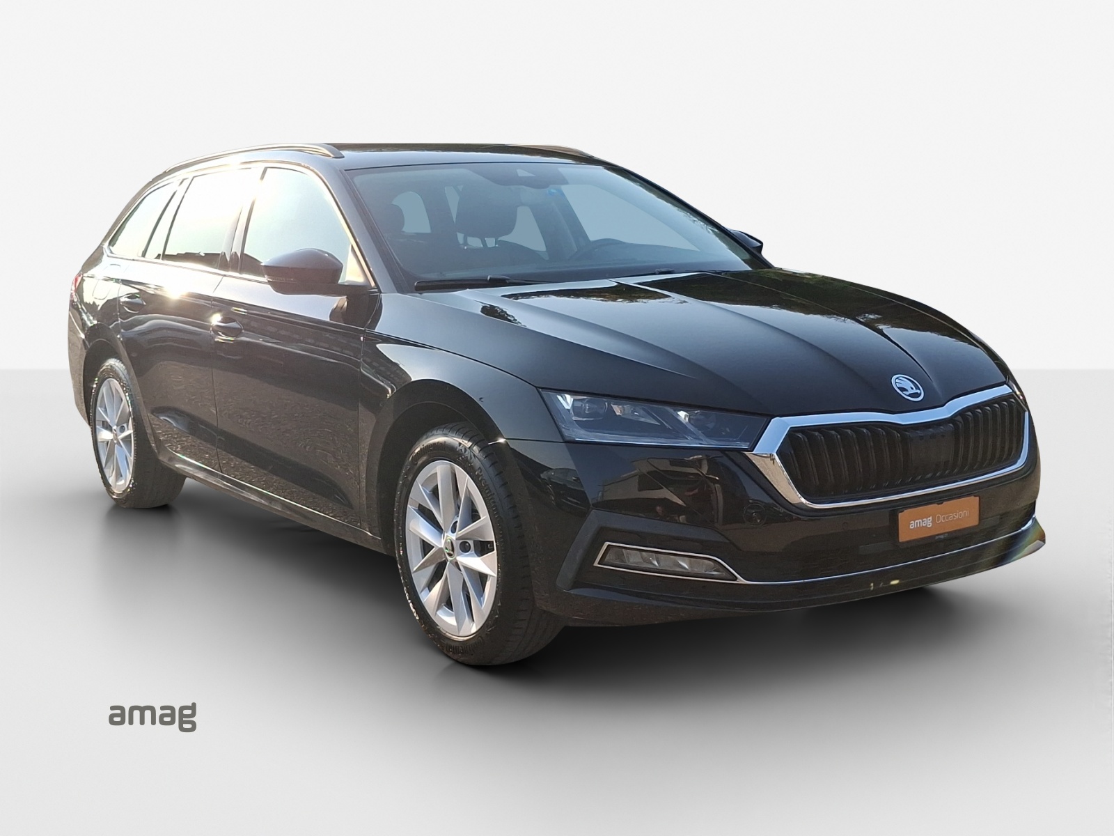 SKODA Octavia Combi 1.4 TSI PHEV DSG Style-image-5