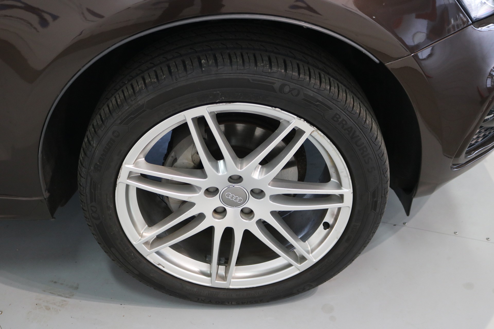 AUDI Q5 2.0 TDI quattro S-tronic-image-21