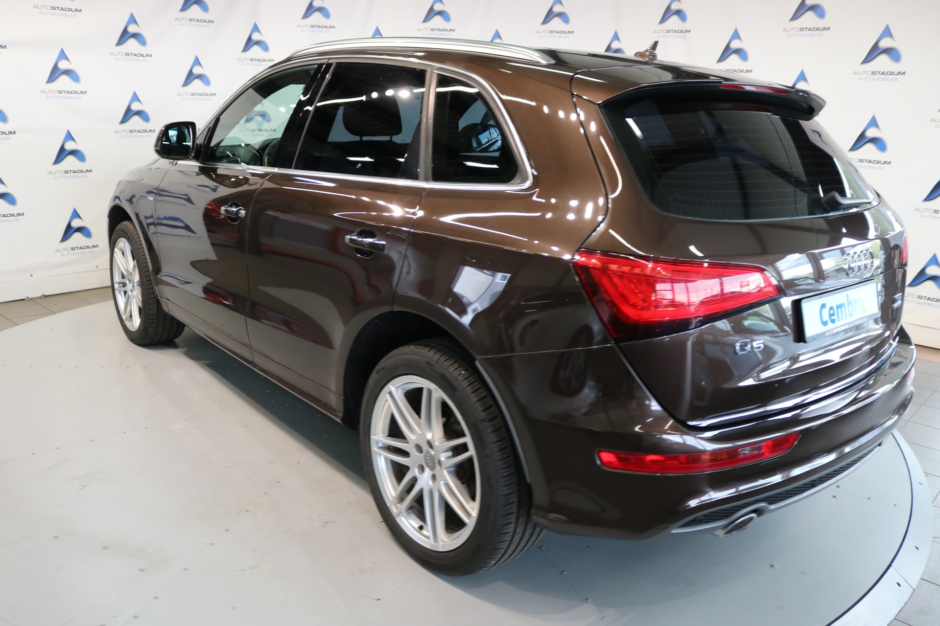 AUDI Q5 2.0 TDI quattro S-tronic-image-10