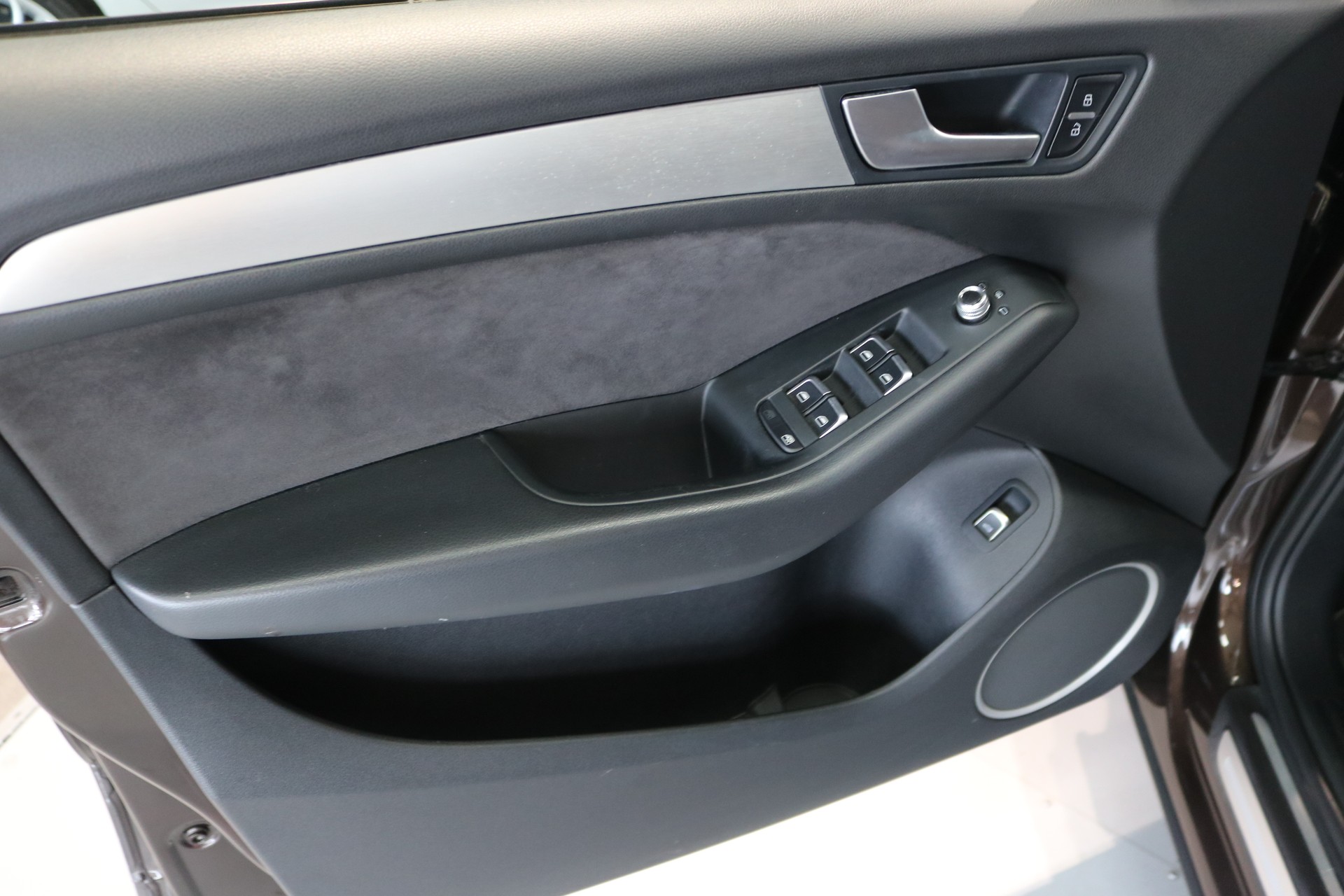 AUDI Q5 2.0 TDI quattro S-tronic-image-22
