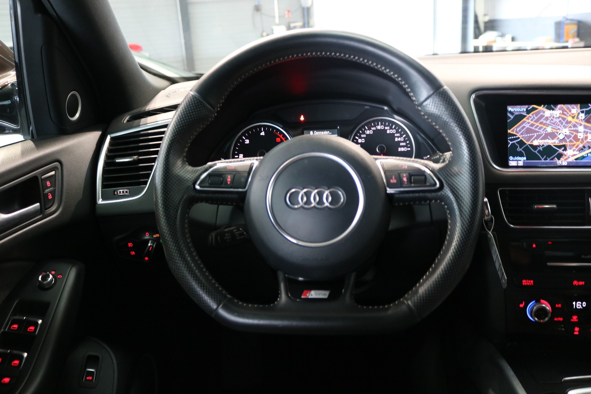 AUDI Q5 2.0 TDI quattro S-tronic-image-29