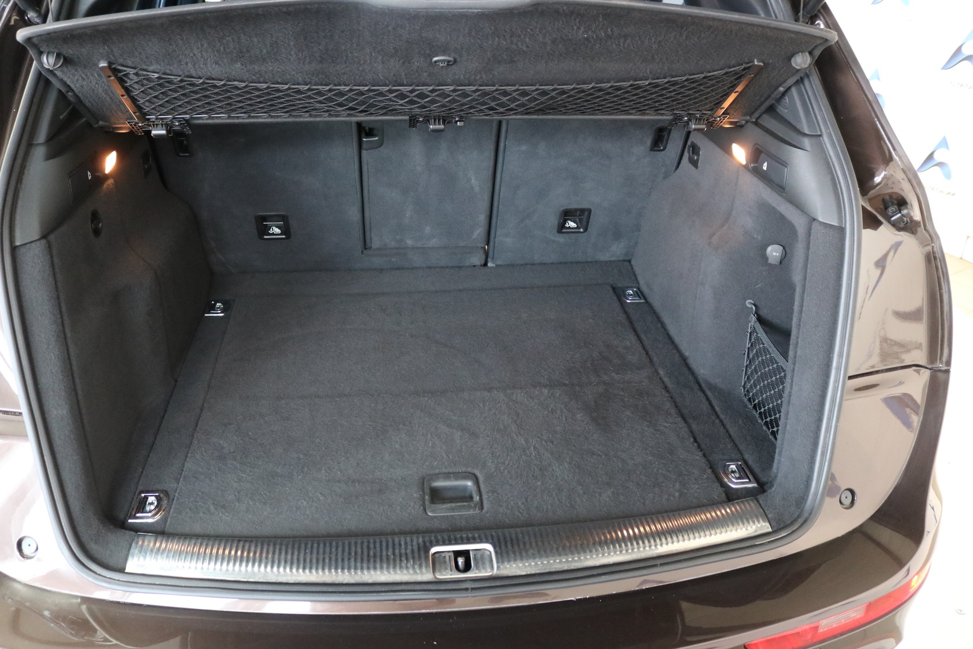 AUDI Q5 2.0 TDI quattro S-tronic-image-41