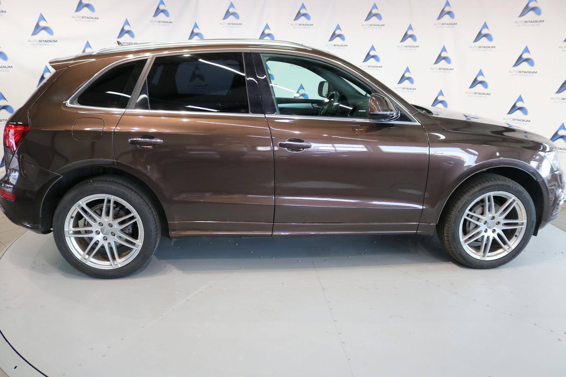 AUDI Q5 2.0 TDI quattro S-tronic-image-15