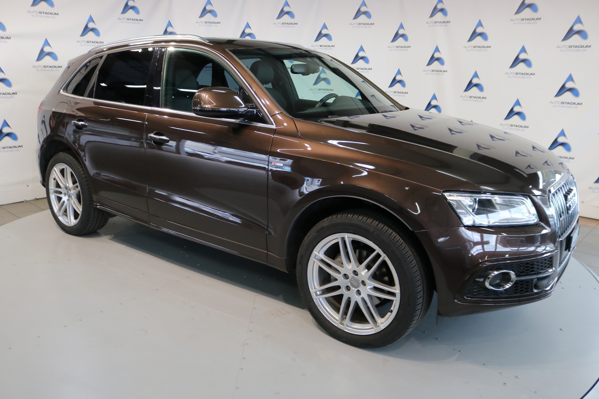 AUDI Q5 2.0 TDI quattro S-tronic-image-17