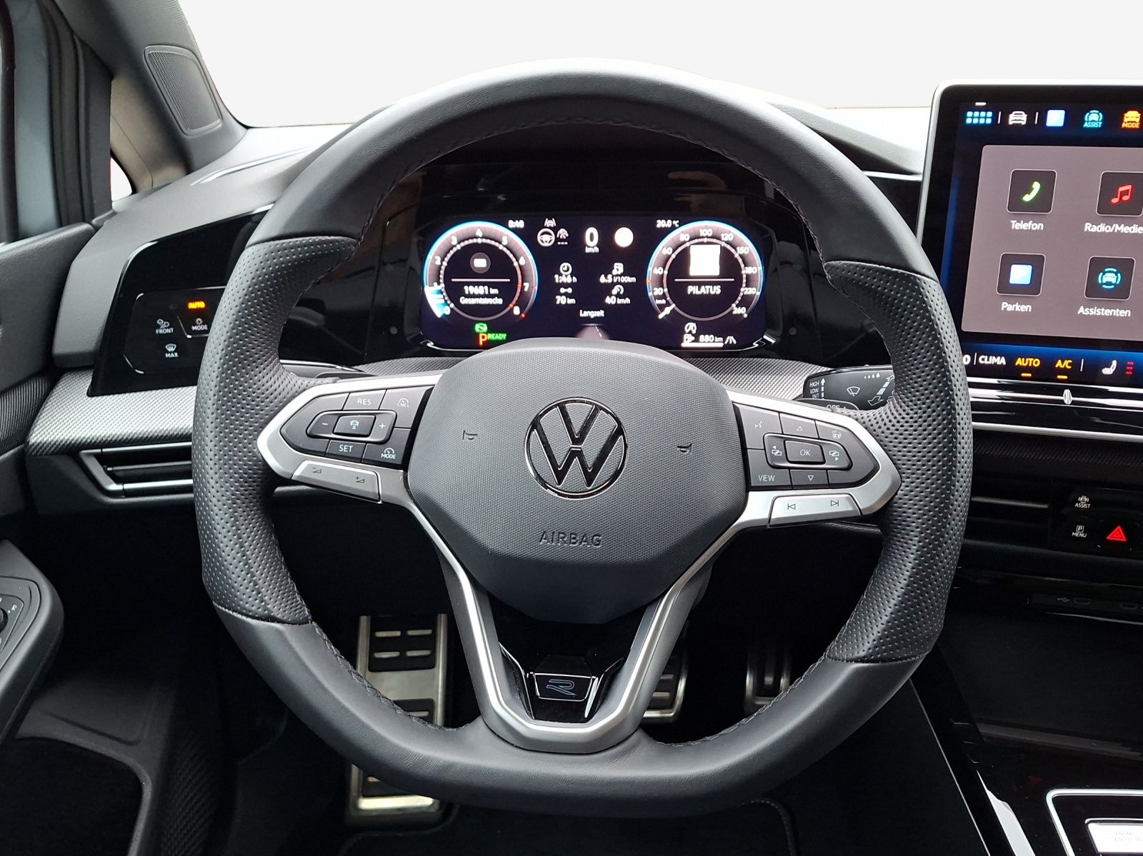 VW Golf 1.5 e TSI mHEV R-Line DSG-image-9