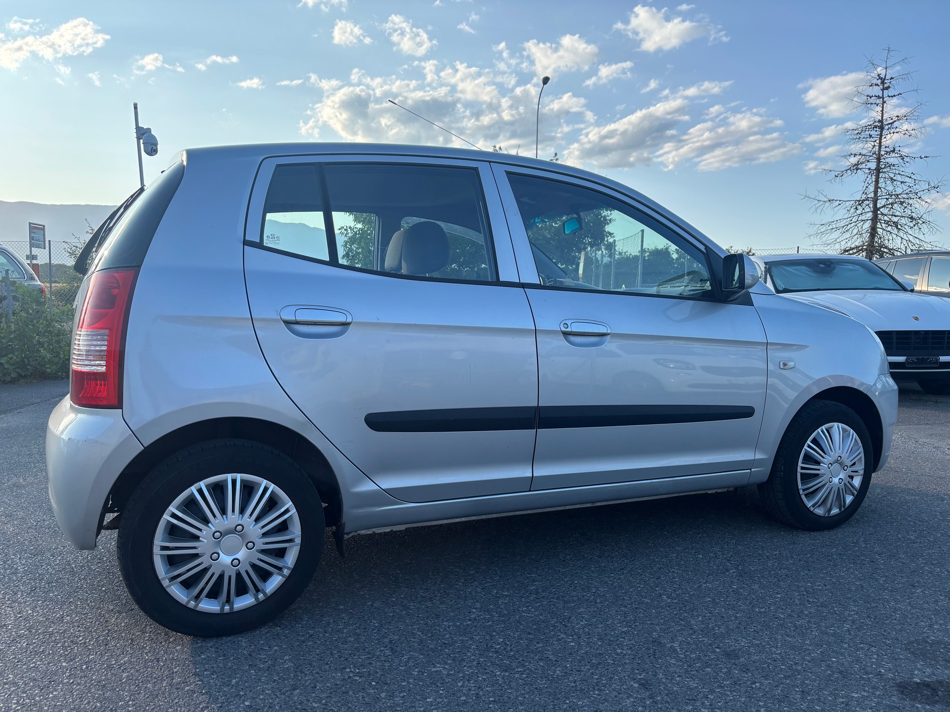KIA Picanto 1.1 EX-image-3