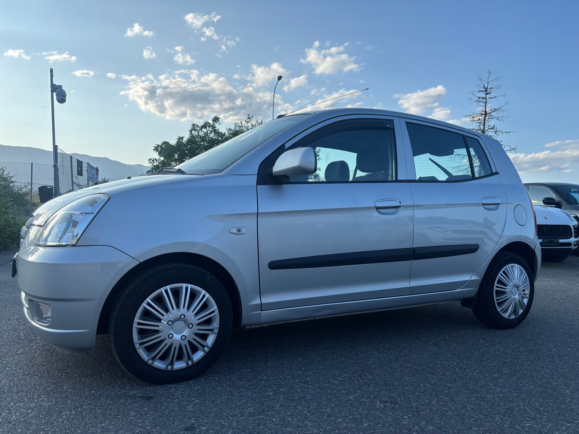 KIA Picanto 1.1 EX-image-1