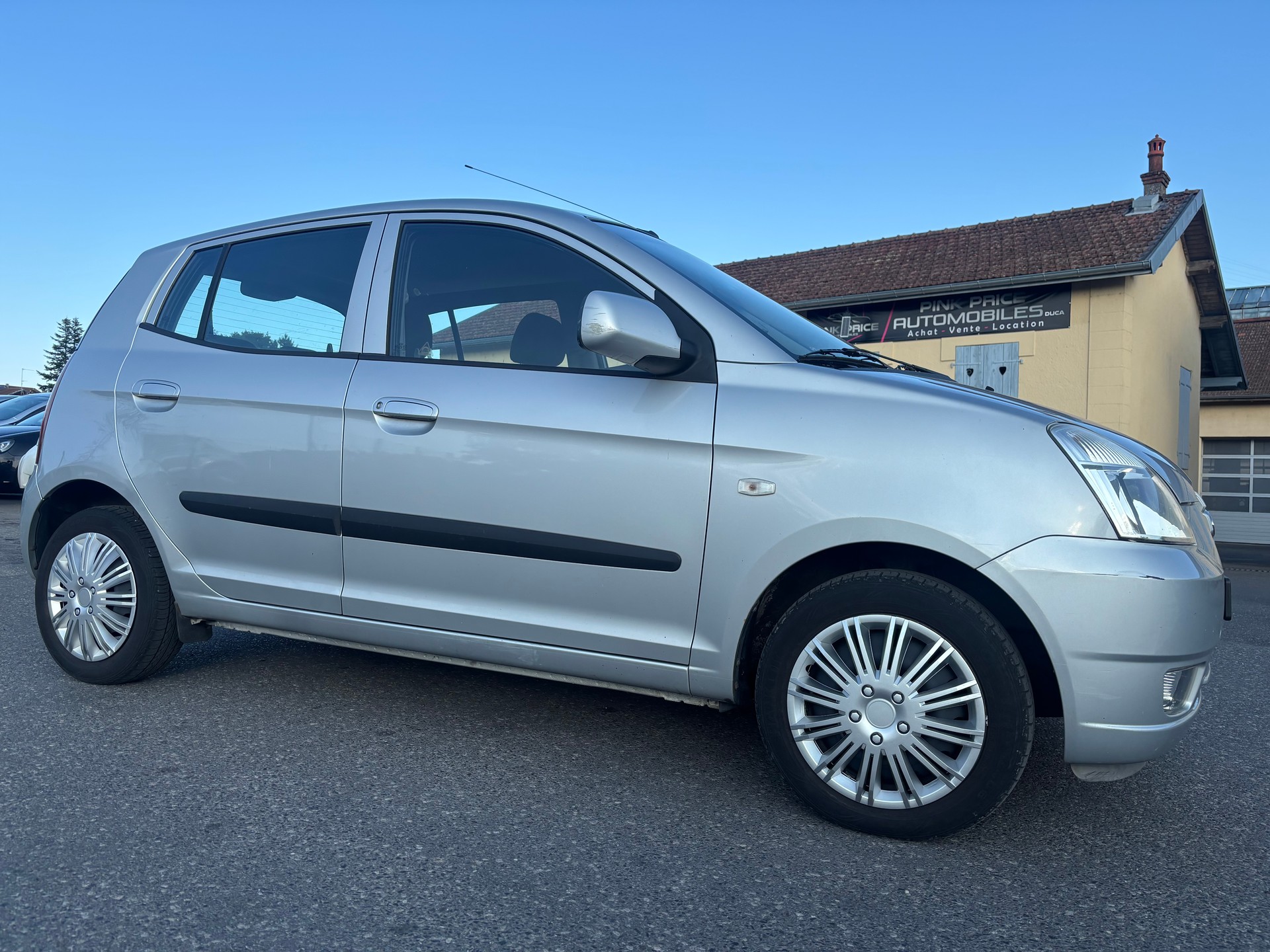 KIA Picanto 1.1 EX-image-2