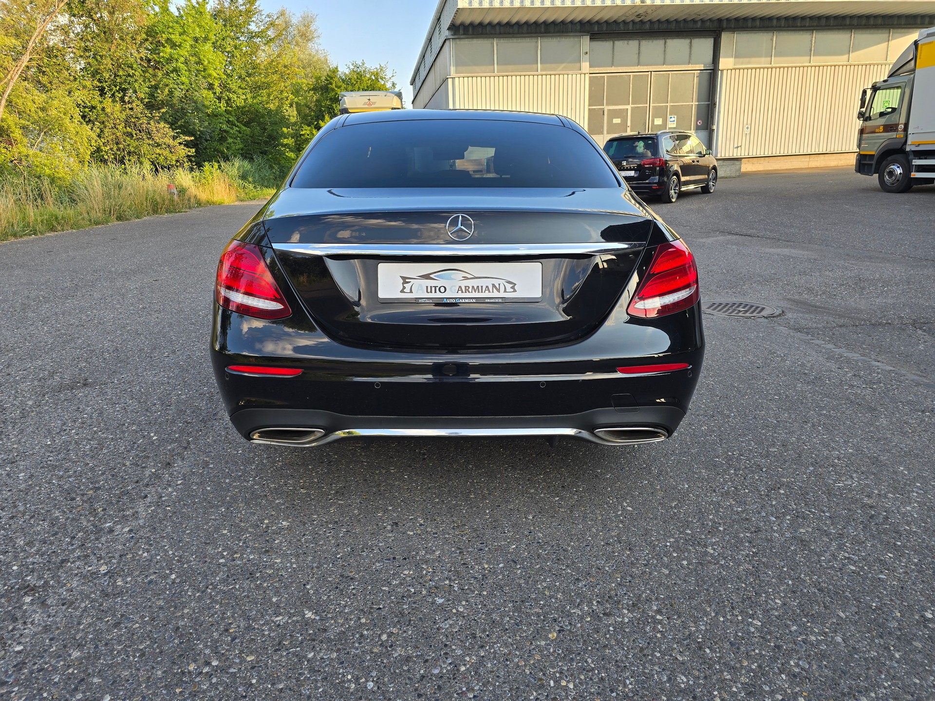 MERCEDES-BENZ E 200 AMG Line 9G-Tronic-image-3