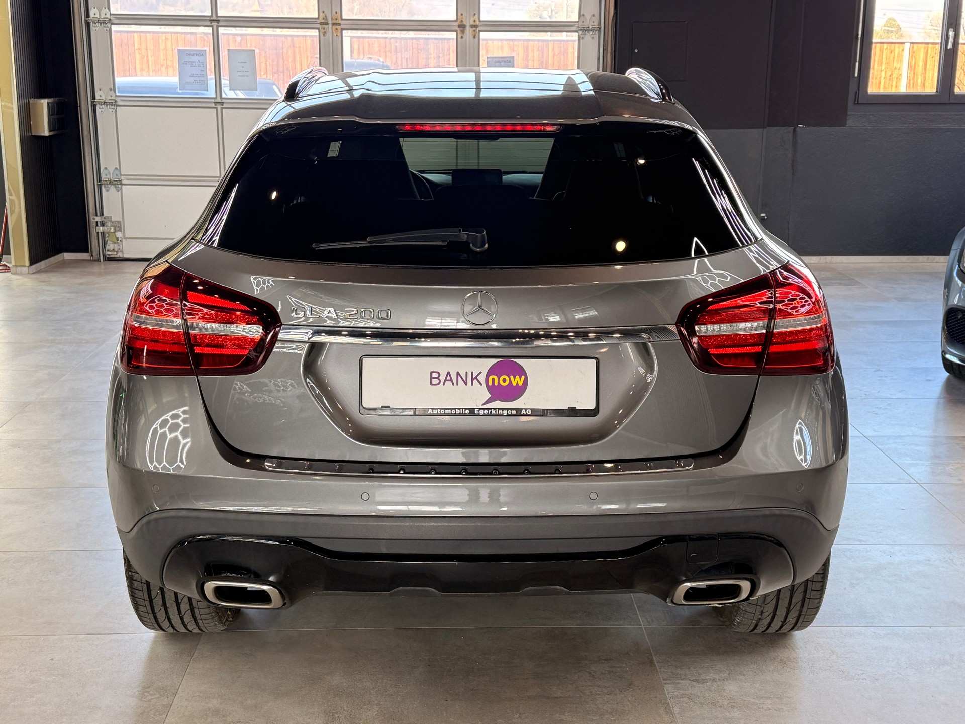 MERCEDES-BENZ GLA 200 Night Star 7G-DCT-image-5
