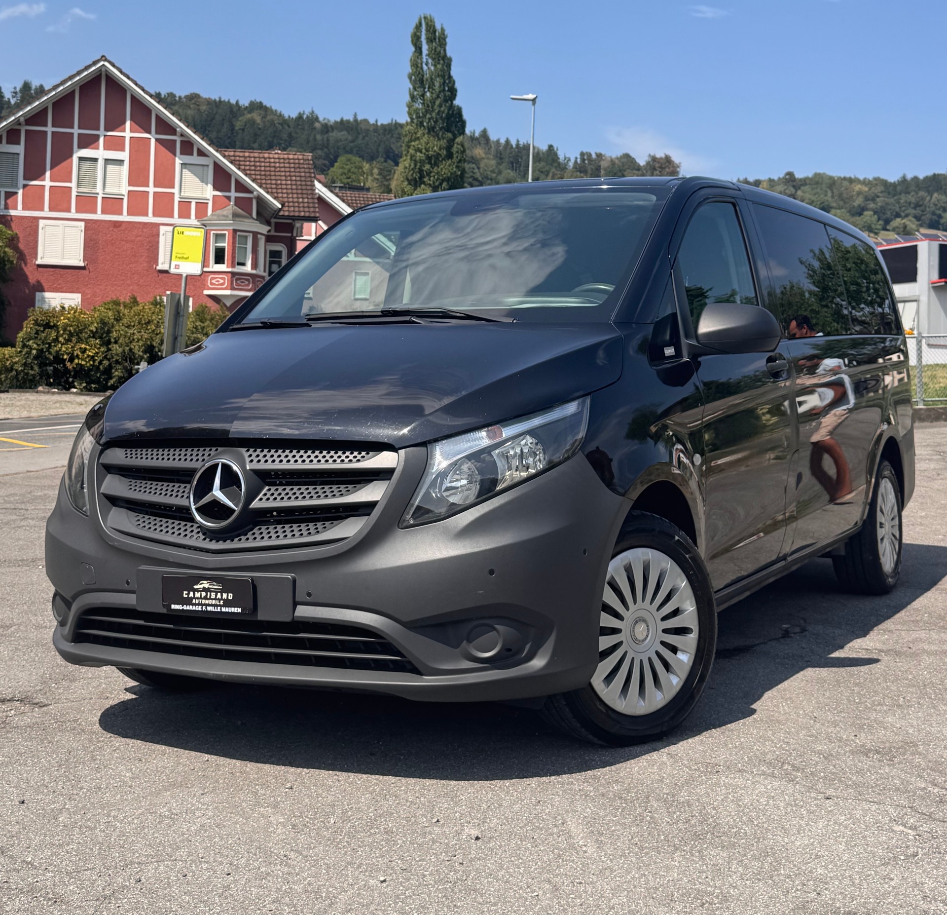 MERCEDES-BENZ Vito 116 BlueTec Tourer Pro 4Matic 7G-Tronic-image-0