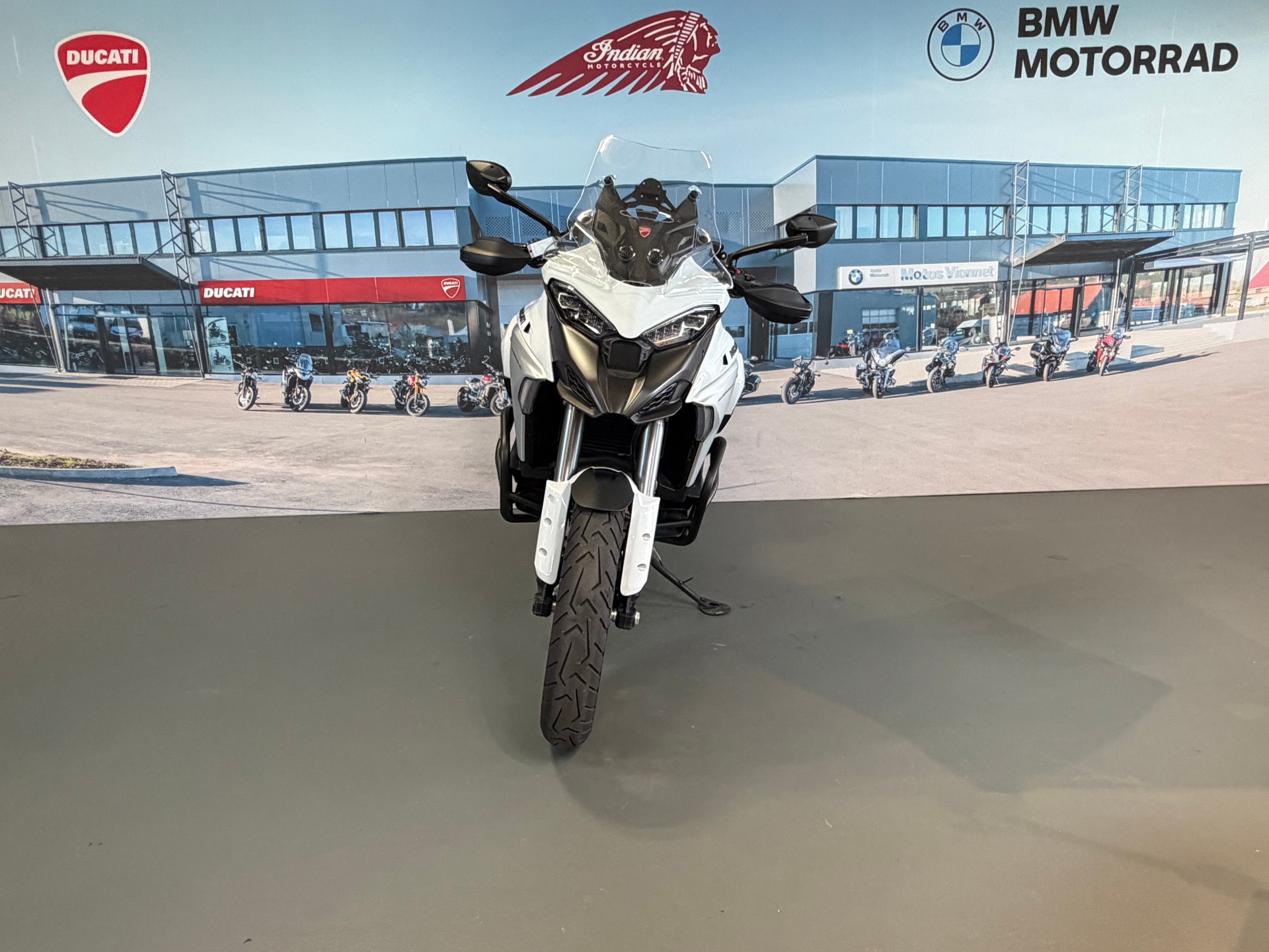 DUCATI Multistrada V4 S Radar-showroom-element-1