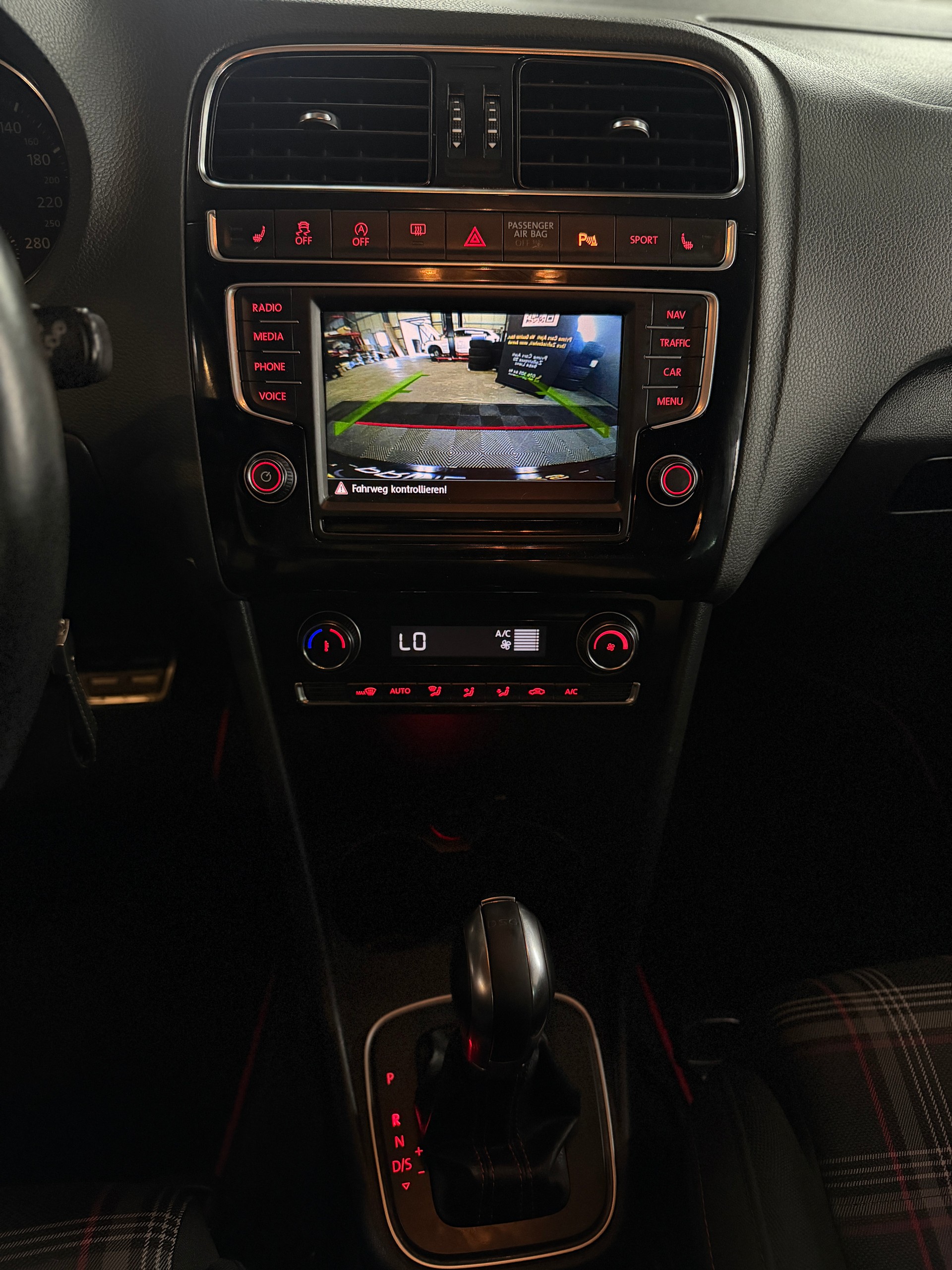 VW Polo 1.8 TSI GTI DSG-image-19