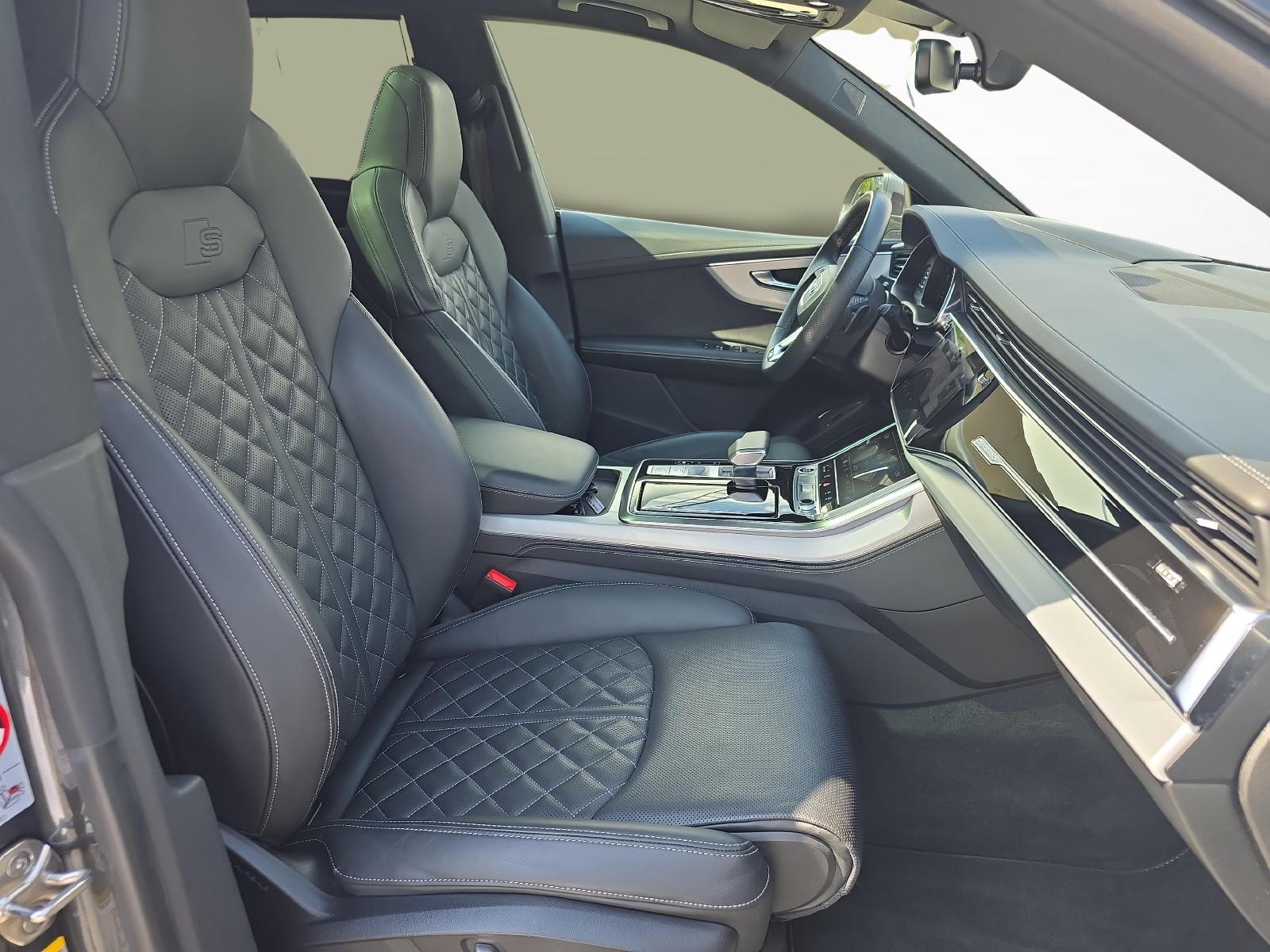 AUDI Q8 3.0 50 TDI Black Edition quattro T-Tronic-image-9
