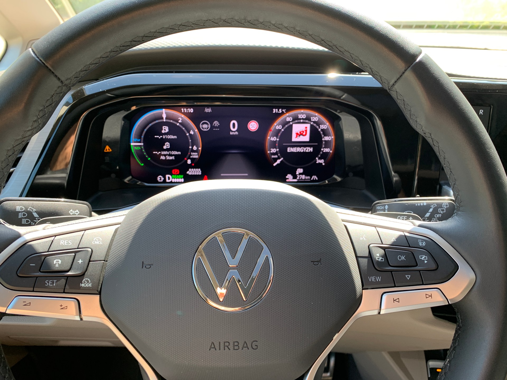 VW Multivan 1.5 eHybrid Style Liberty 4Motion DSG-image-12