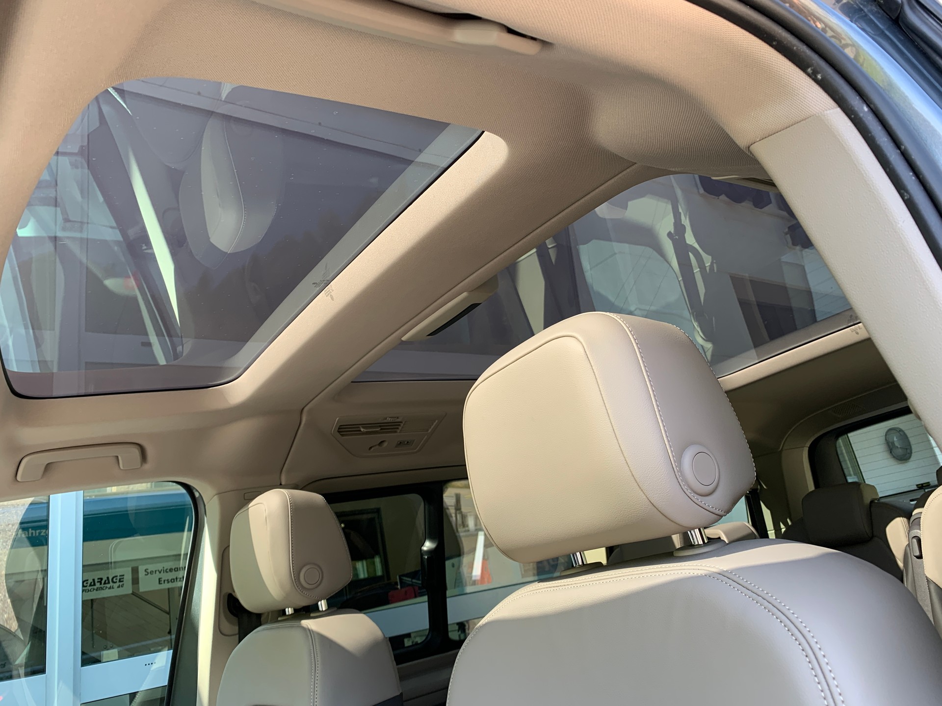 VW Multivan 1.5 eHybrid Style Liberty 4Motion DSG-image-9