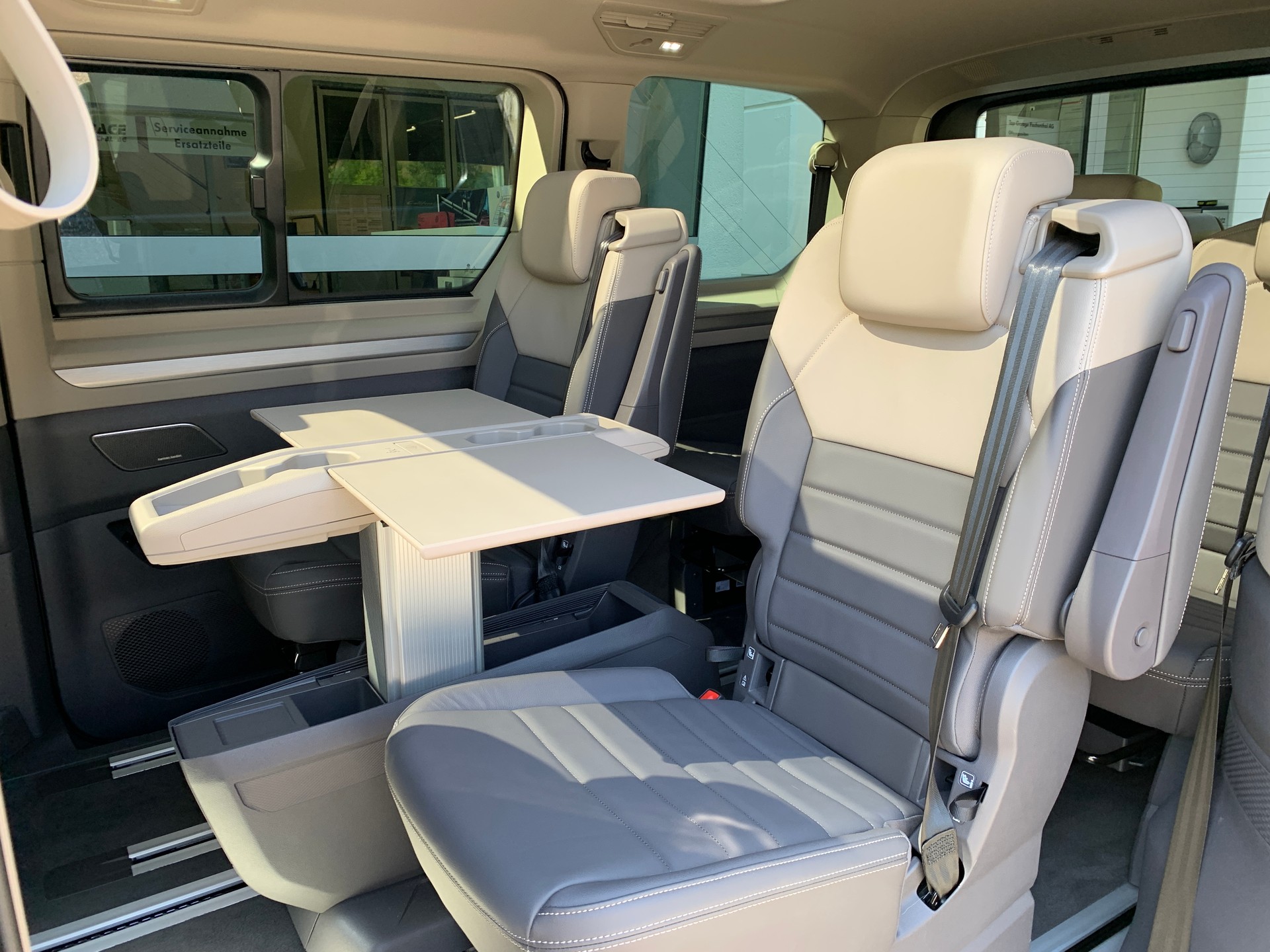 VW Multivan 1.5 eHybrid Style Liberty 4Motion DSG-image-18
