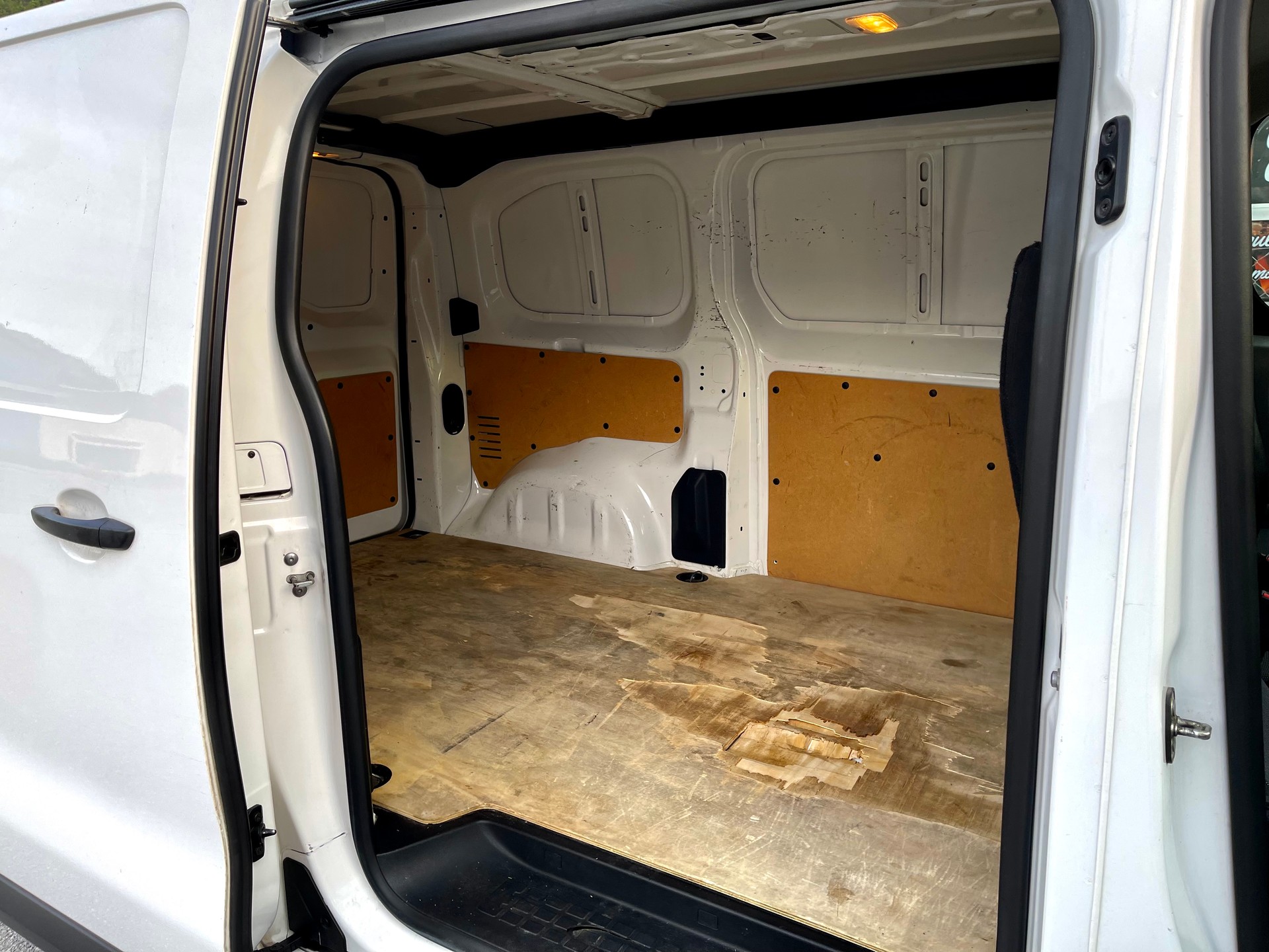 CITROEN Jumpy 1.6HDi 95 S&S Size XS ETG6-image-27