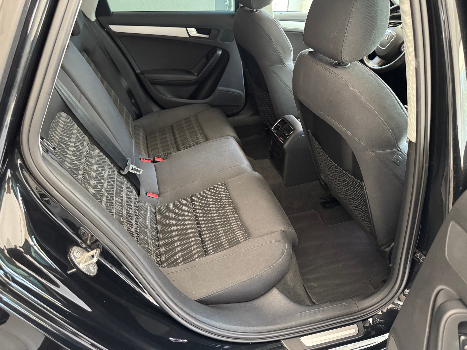 AUDI A4 Avant 1.8 TFSI Start plus-image-13