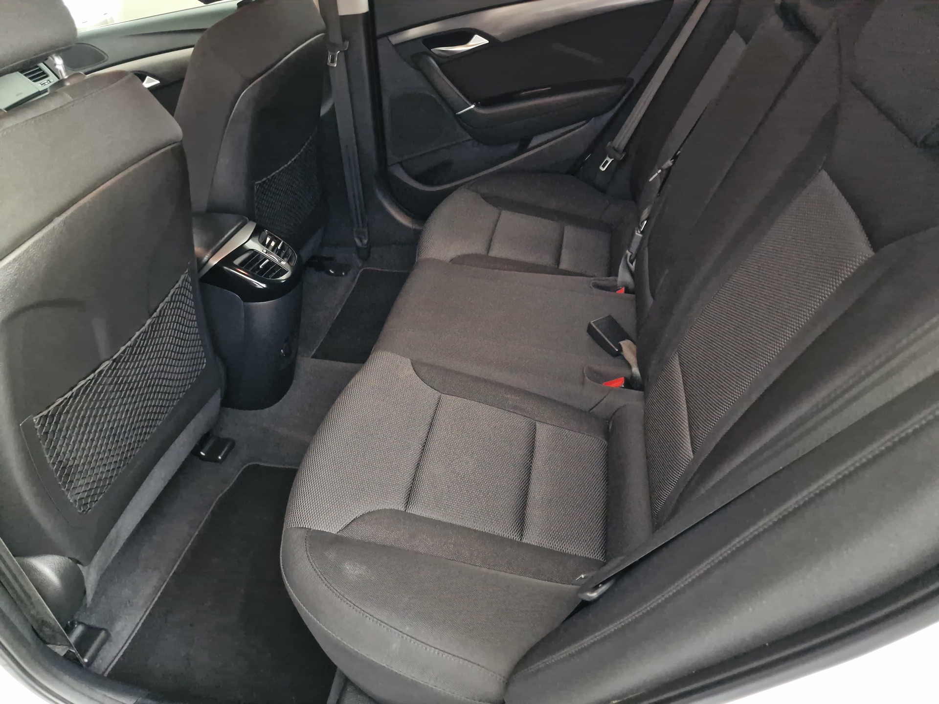 HYUNDAI i40 Wagon 1.7 CRDI Vertex Automatic-image-8