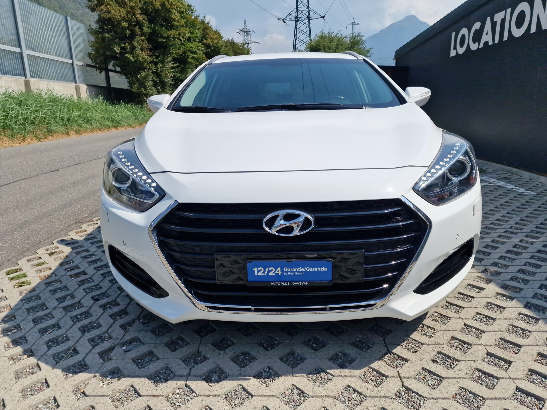 HYUNDAI i40 Wagon 1.7 CRDI Vertex Automatic-image-0
