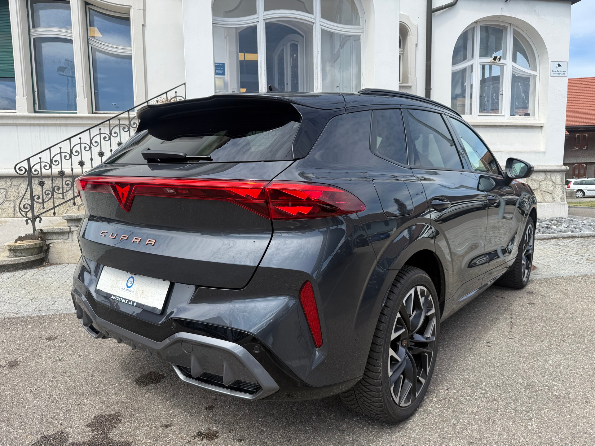 CUPRA Terramar 2.0 TSI VZ 4Drive DSG * 20 ZOLL * PANORAMA *-image-5