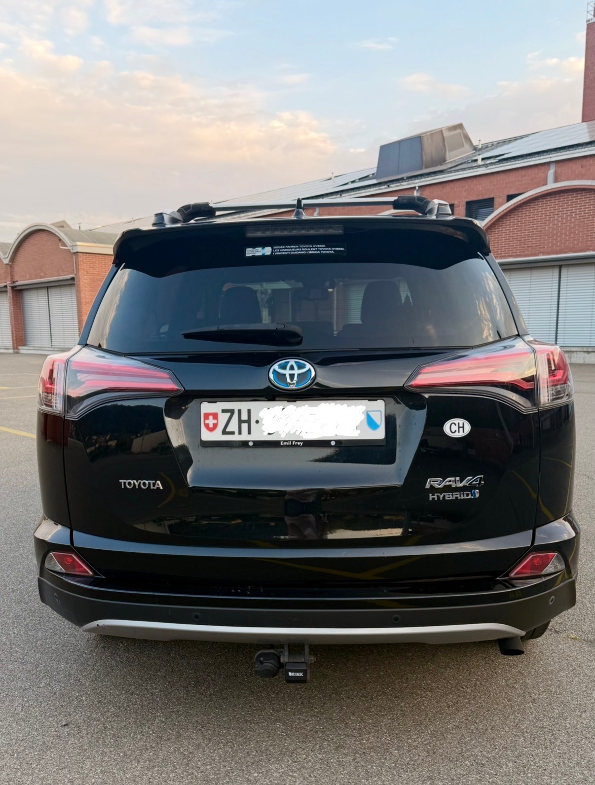 TOYOTA 2.5 HSD Style FWD-image-2