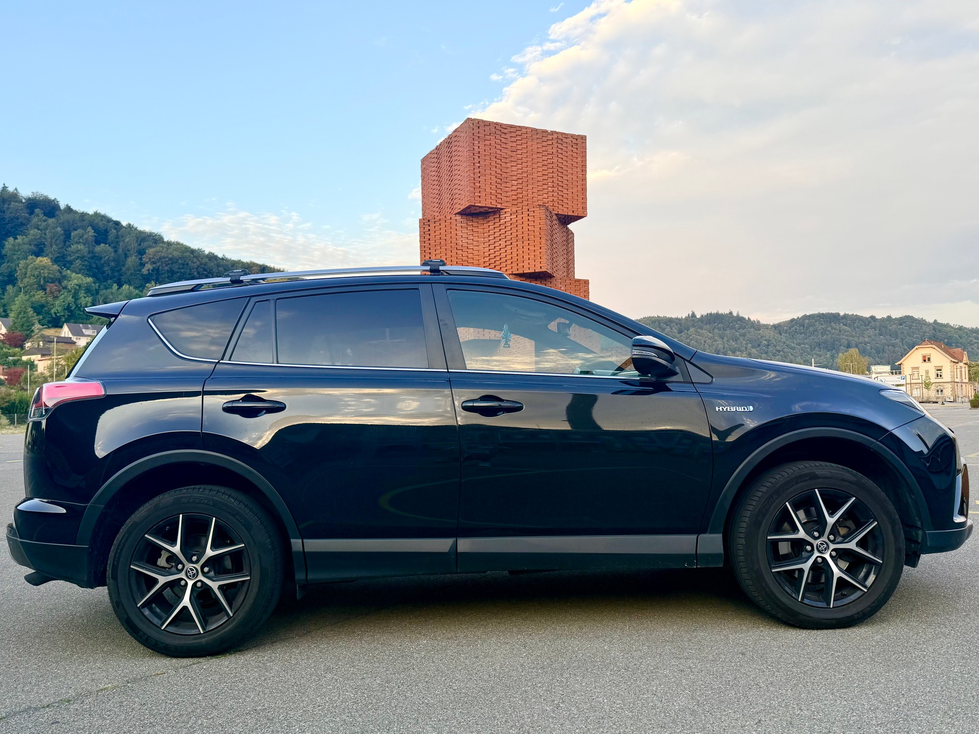 TOYOTA 2.5 HSD Style FWD-image-1