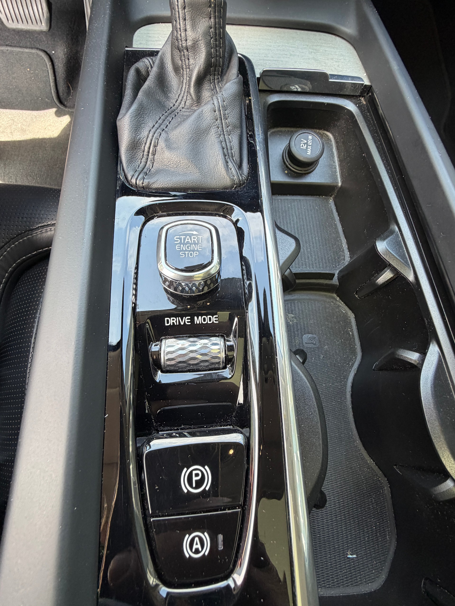 VOLVO V60 T6 AWD Inscription Geartronic-image-13