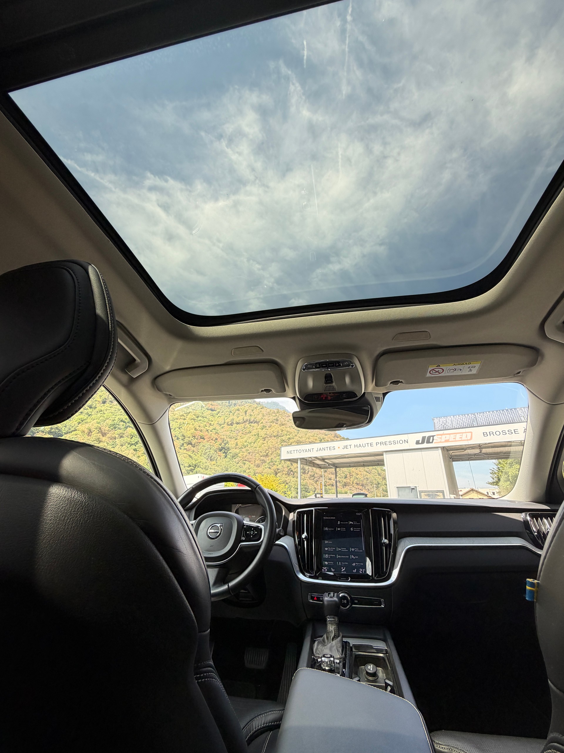 VOLVO V60 T6 AWD Inscription Geartronic-image-17